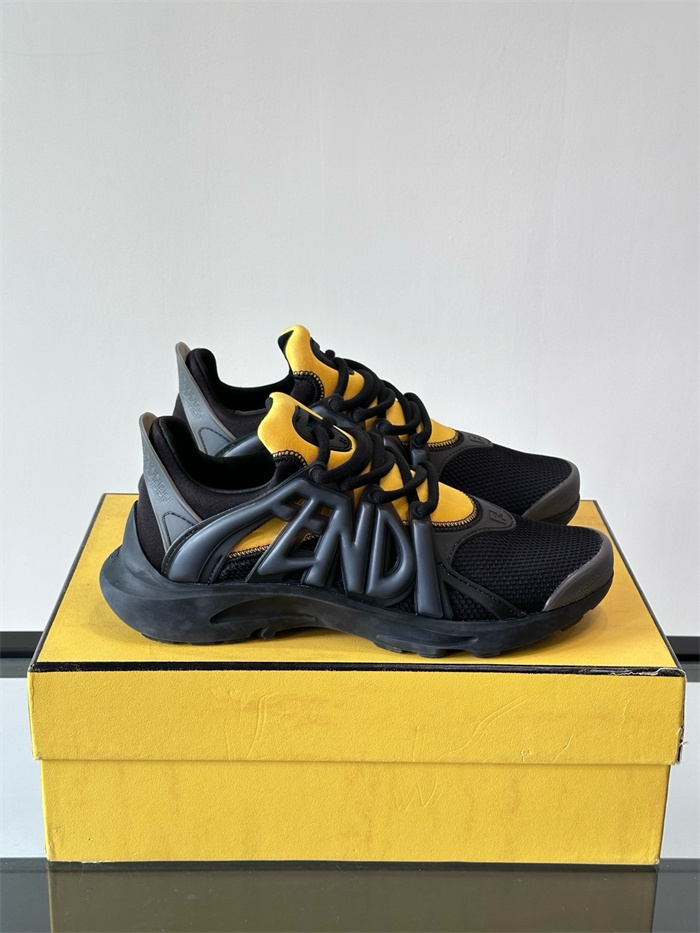 FENDI 펜디 남성용 스니커즈 F68527-2 2024/신상