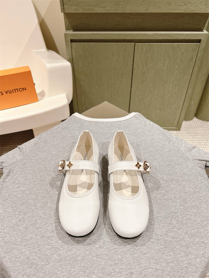 LOUIS VUITTON 루이비통 여성용 단화 L65261-2 2024/신상 2COLOR