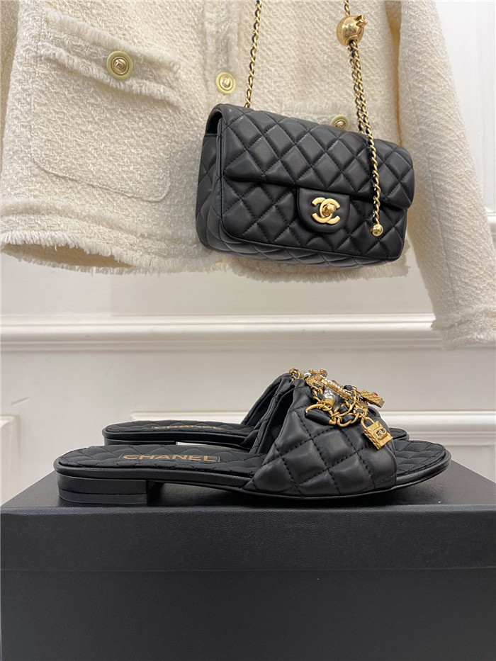 Chanel  샤넬 여성용 슬리퍼 C62554