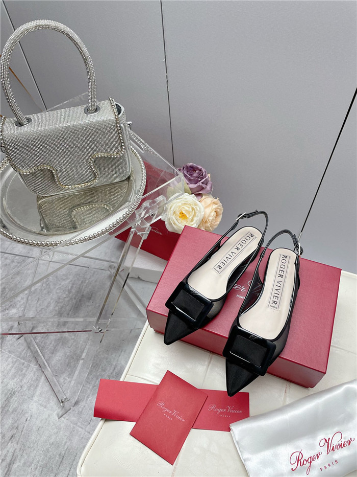 ROGER VIVIER 로저비비에 여성용 단화 (굽높이2CM) R32889