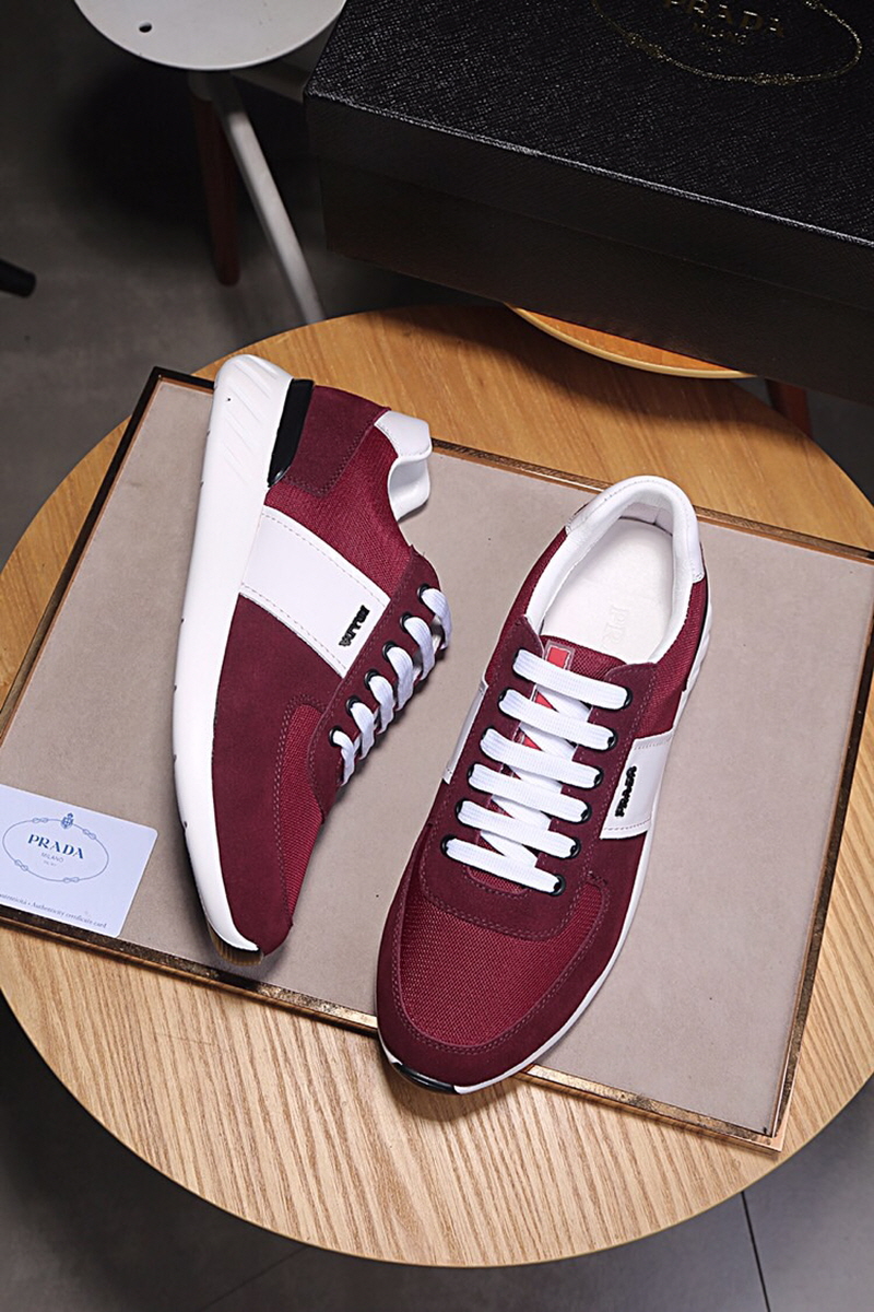 프라다 메쉬 스니커즈