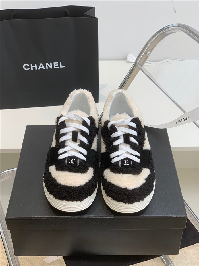 CHANEL  샤넬 여성용 스니커즈 C60714