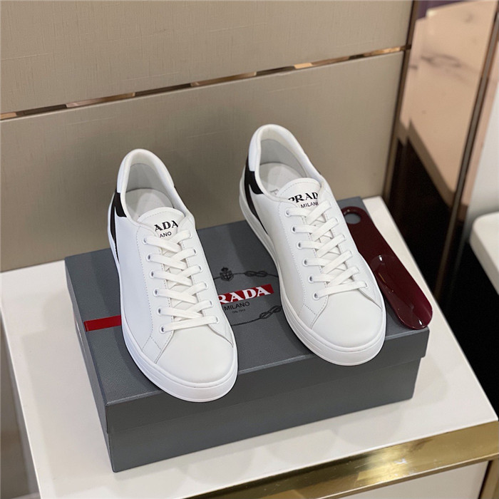 PRADA 프라다 남성용 스니커즈 P43055-1