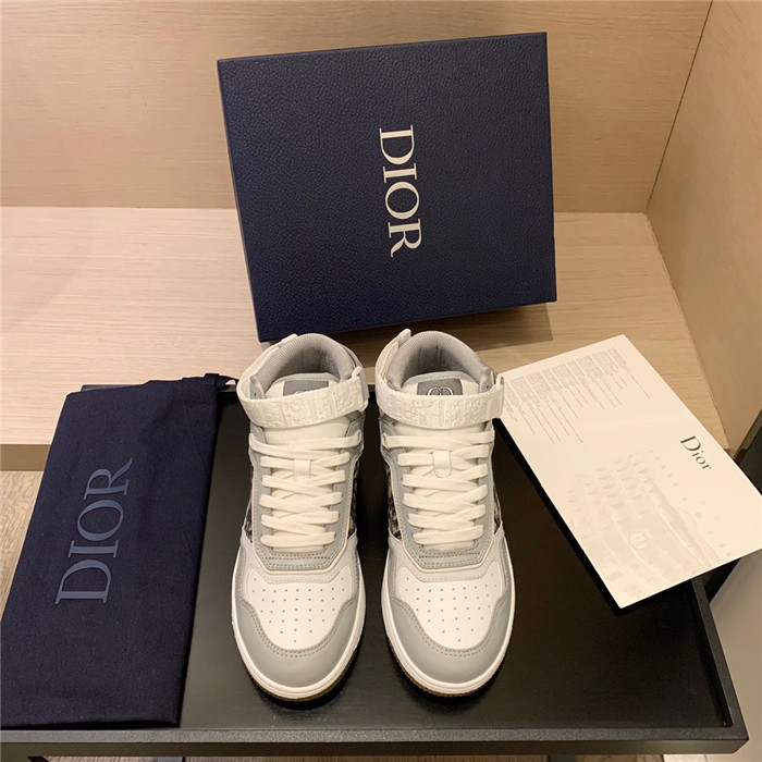 Dior 디올 남여공용 하이 스니커즈 D31200-2 신상