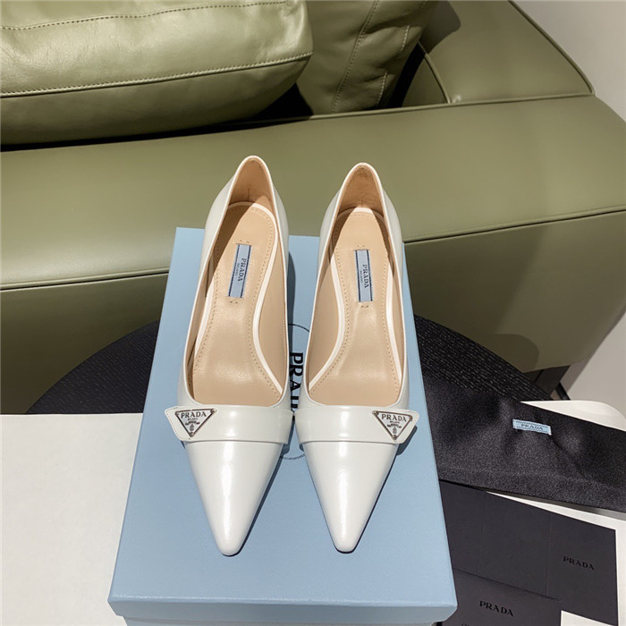 PRADA 프라다 삼각로고 펌프스 힐 P691001-2
