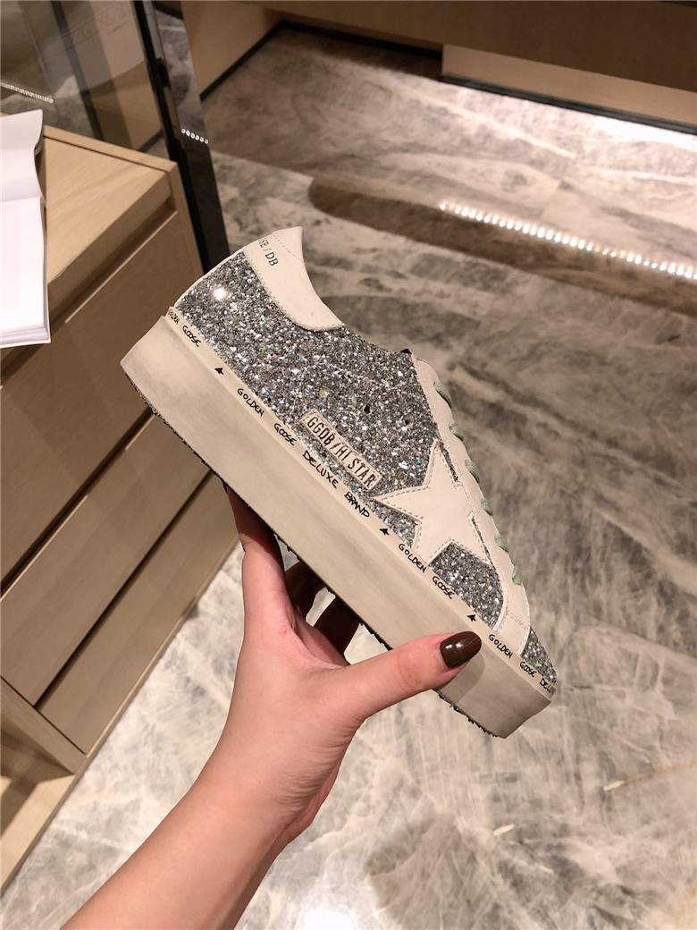 골든구스 여성용 스니커즈 신상 (250사이즈 주문제작)