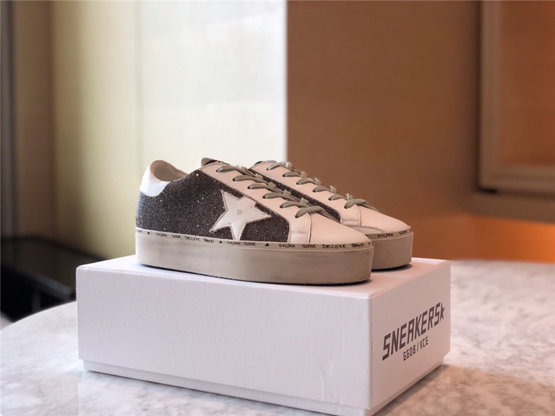 골든구스 여성용 스니커즈 신상 (250사이즈 주문제작)