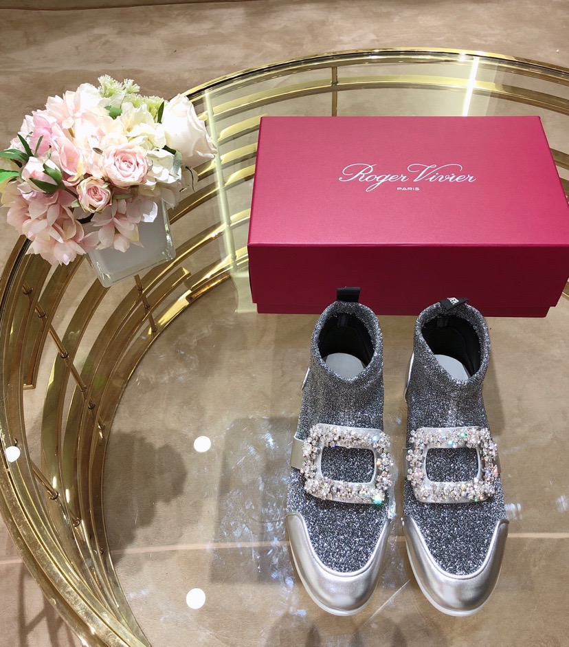 로저비비에 스니커즈 (250사이즈 주문제작)
