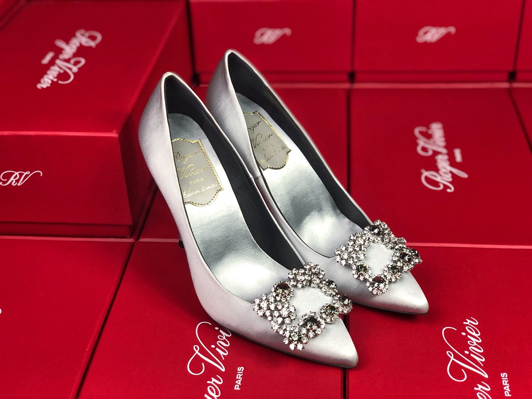 로저비비에 신상 힐&플랫슈즈 (220,250사이즈 주문제작)