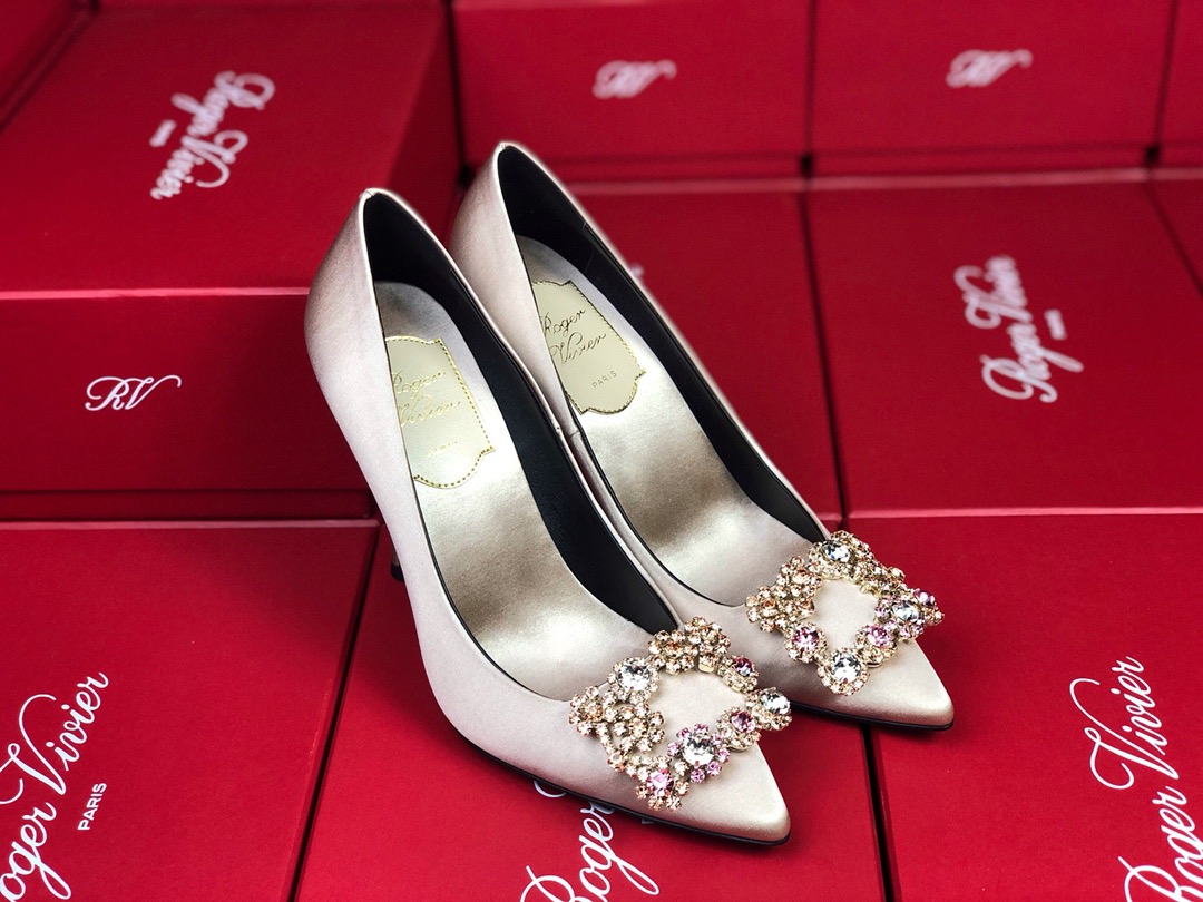 로저비비에 신상 힐&플랫슈즈 (220,250사이즈 주문제작)