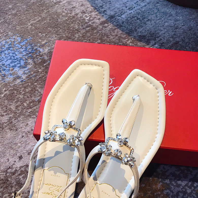 로저비비에 슬리퍼 신상