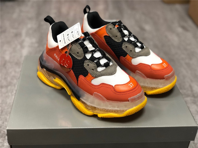 발렌시아가 트리플S 1.0 스니커즈신상