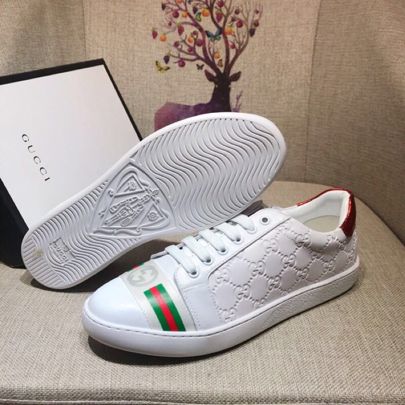 구찌 GG로고 레더 스니커즈