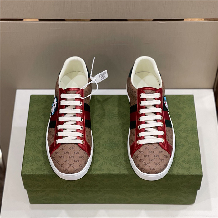 GUCCI 구찌 남여공용 스니커즈