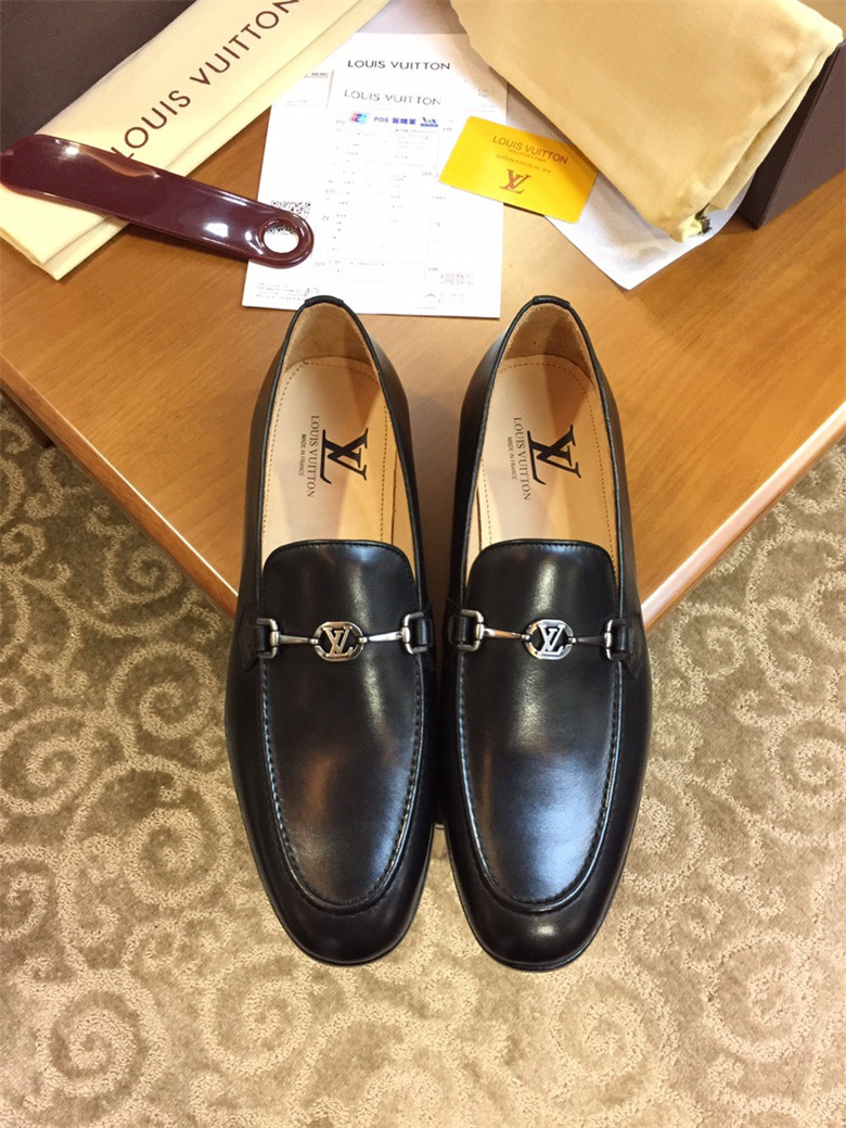 루이비통 남성용 구두 신상