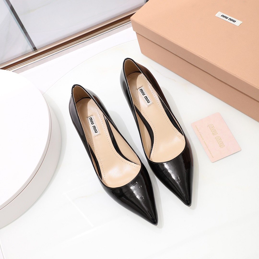 미우미우 구두 굽높이6.5CM봄신상 (220,250사이즈 주문제작)