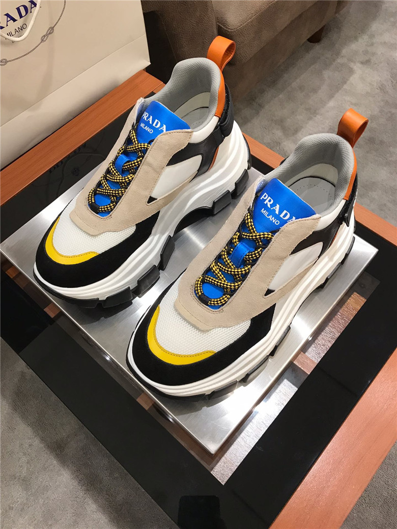 프라다 남성용 스니커즈 신상