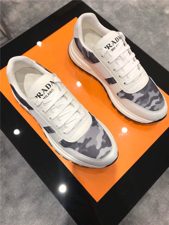 PRADA 프라다 남성용 스니커즈 P10400-2 2020/신상