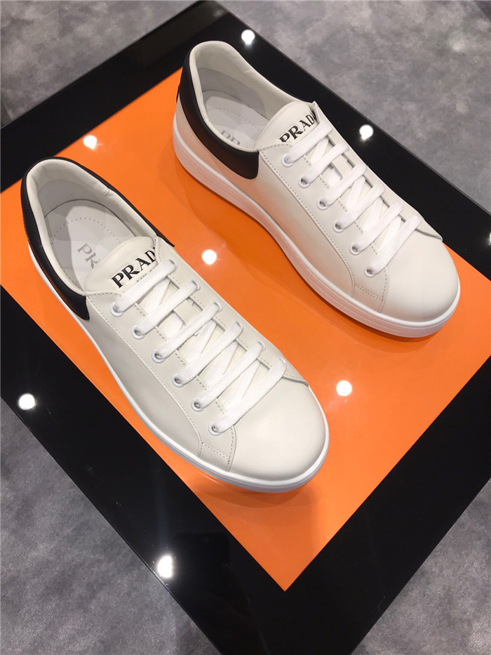 프라다 남성용 스니커즈 P46055-1 2020/신상
