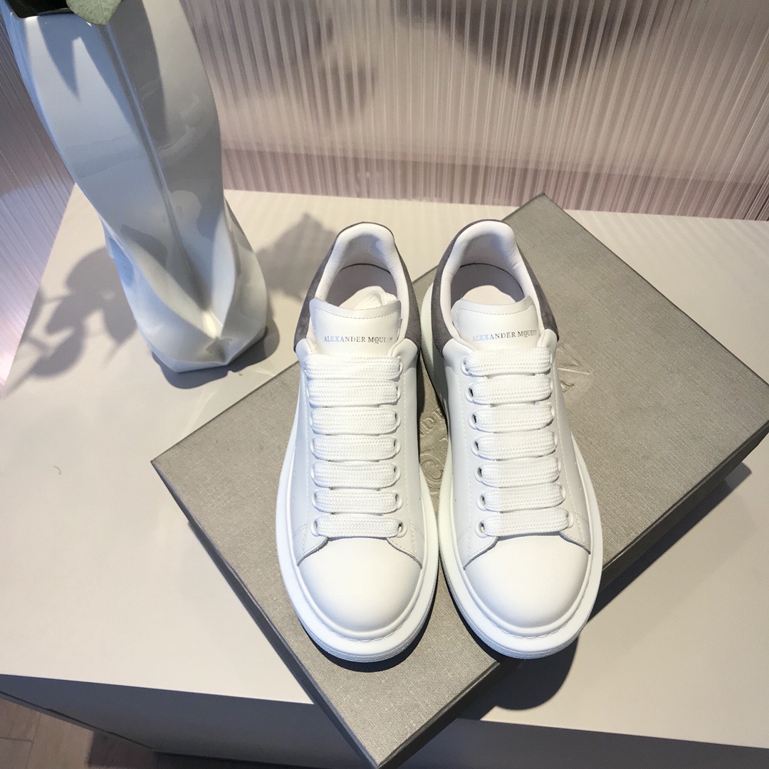 알렉산더 맥퀸 남여공용 스니커즈(여220,여250사이즈 주문제작)