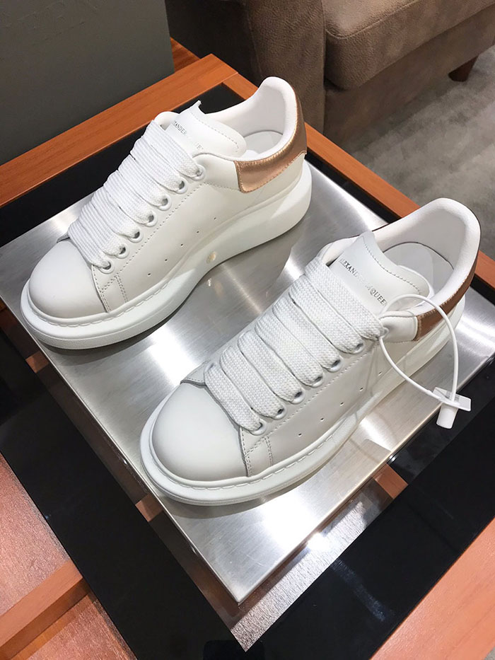 알렉산더맥퀸 남여공용 스니커즈신상 (290사이즈 주문제작)