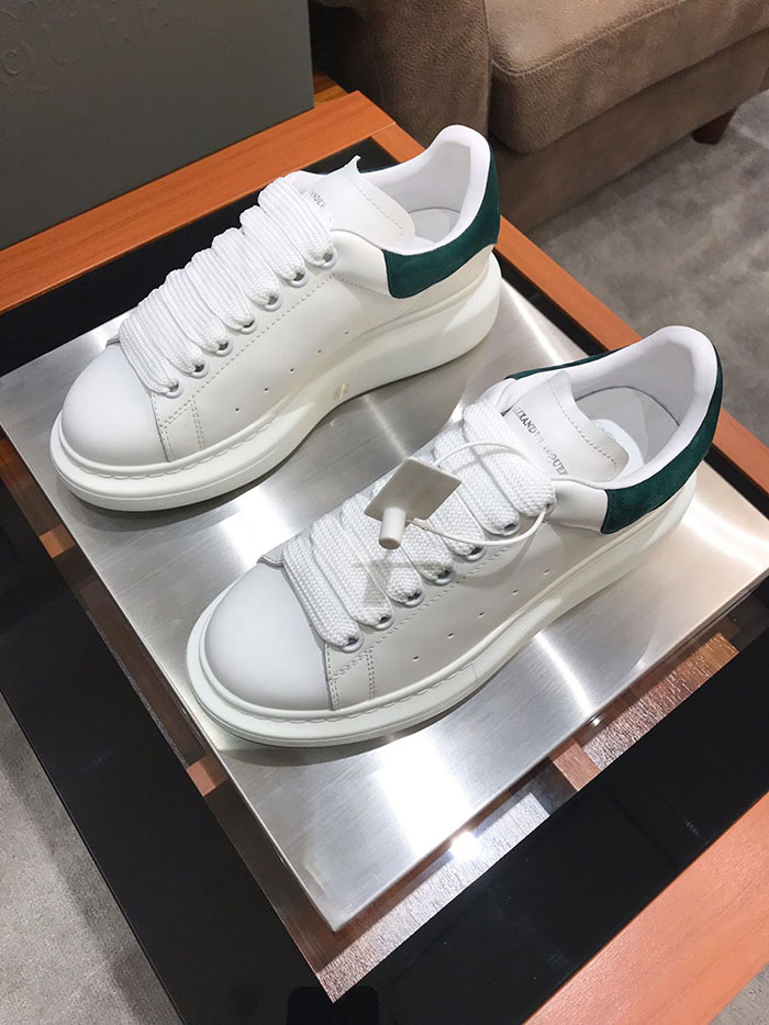 알렉산더맥퀸 남여공용 스니커즈 신상 (290사이즈 주문제작)