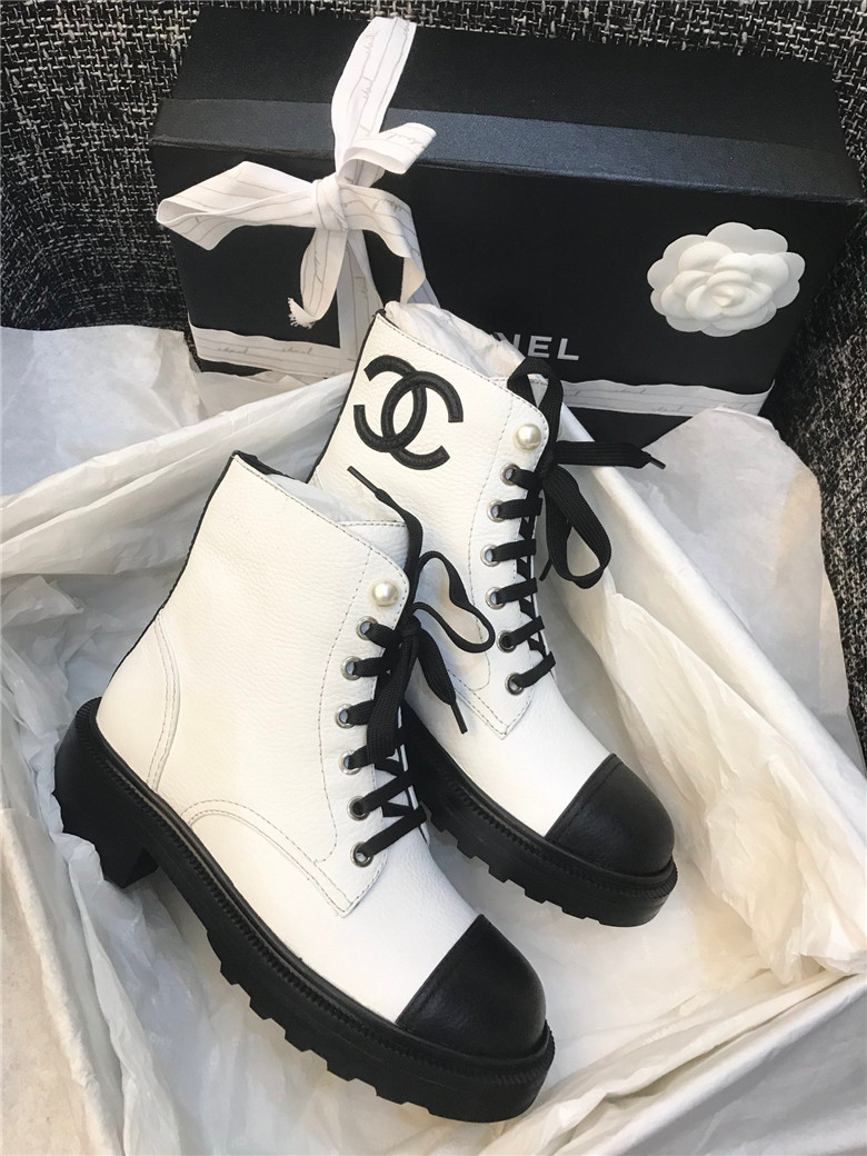 샤넬 부츠 C8099-2 신상 (250사이즈 주문제작)