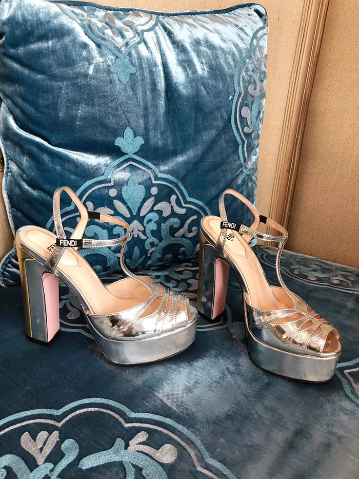 팬디 샌들힐 굽높이12CM 봄신상