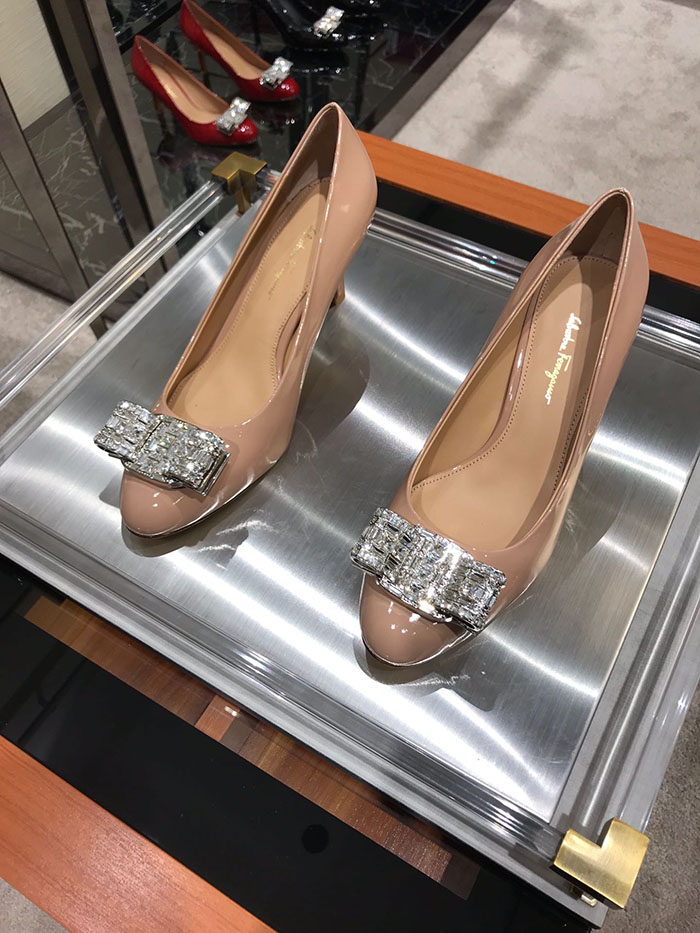 페레가모 구두 봄신상