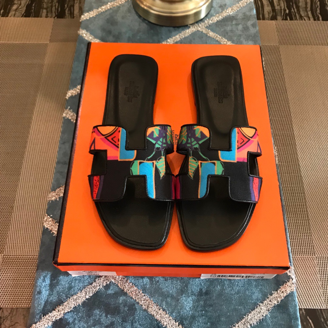 에르메스 슬리퍼 봄신상