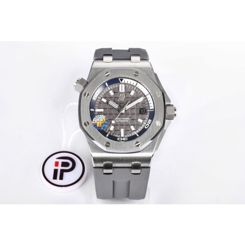 AUDEMARS PIGUET  오데마피게 로얄오크 오프쇼어 그레이 15720ST