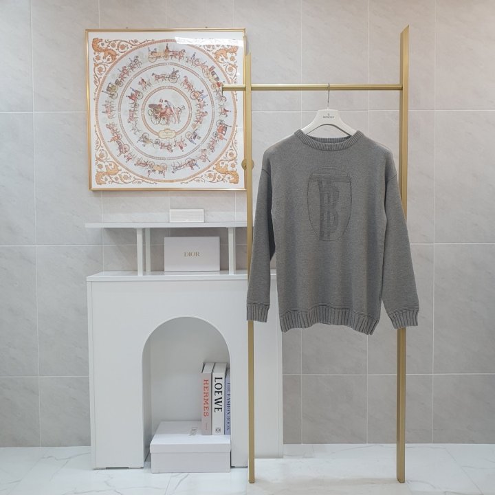 Burberry  버버리 TB로고 니트