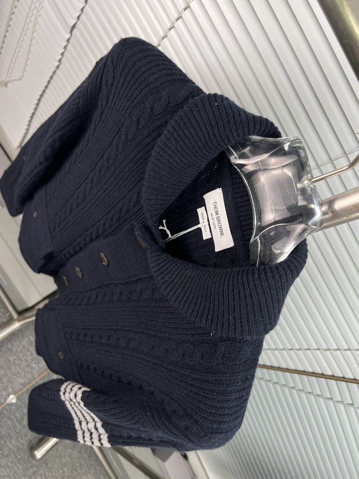 THOM BROWNE 톰브라운 숄 카라 케이블 사선완장 니트 자켓