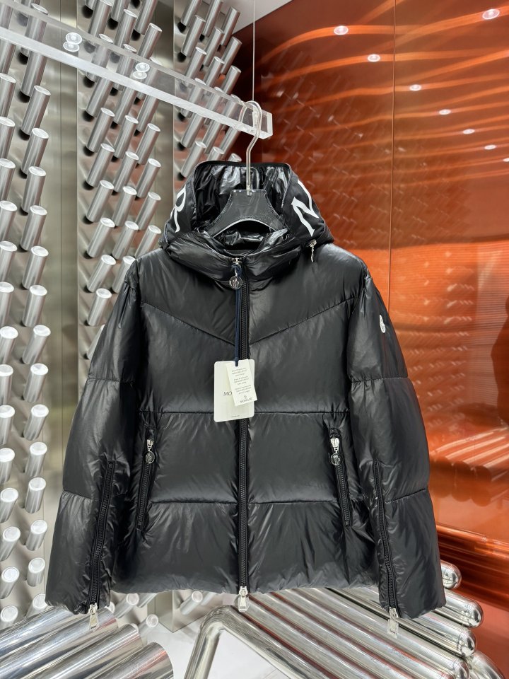 MONCLER 몽클레어 새드로고 덕다운 패딩 60