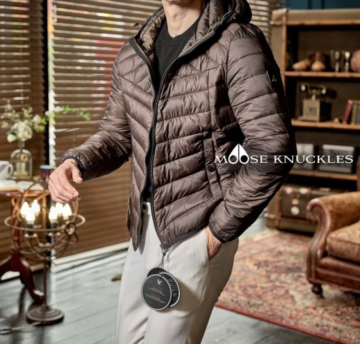 MOOSE KNUCKLES 무스너클 윈드브레이커 한정판 금장 와펜 3COLOR