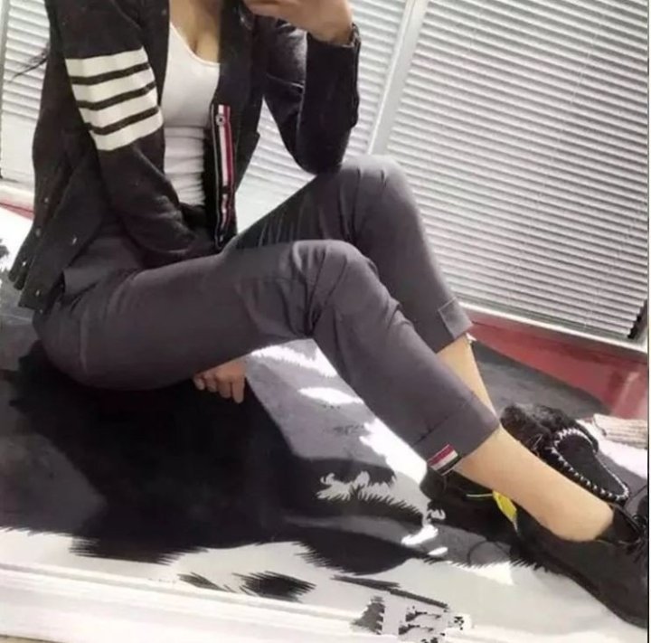 Thom Browne톰브라운 22ss  컬렉션 최신 트윌 슬렉스