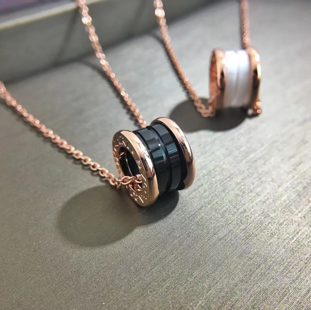  Bvlgari (미러급) 불가리 비제로원 목걸이 블랙