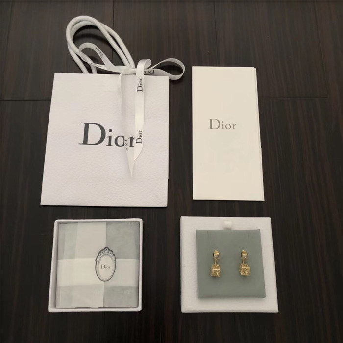 디올 귀걸이 D3690 2020/신상 (정품과 비교가능한 퀄리티 )