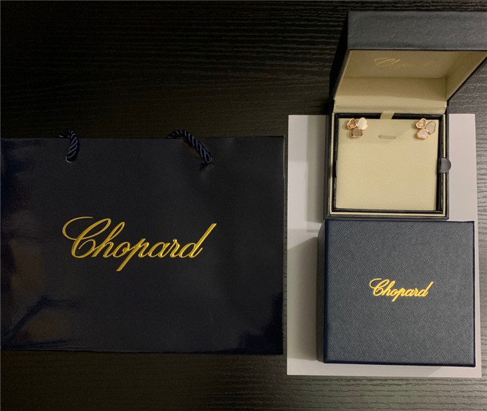 쇼파드 귀걸이 C9121 2020/신상 (정품과 비교가능한 퀄리티 )