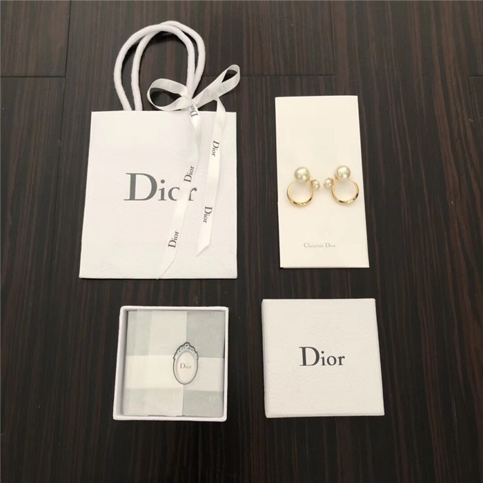 디올 귀걸이 D91111 2020/신상 (정품과 비교가능한 퀄리티 )