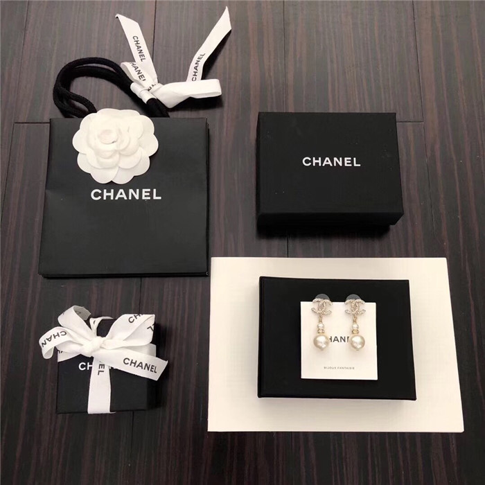 샤넬 귀걸이 C4021 2020/신상 (정품과 비교가능한 퀄리티 )