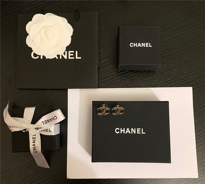 Chanel 샤넬 귀걸이 C4022 2020/신상 (정품과 비교가능한 퀄리티 )
