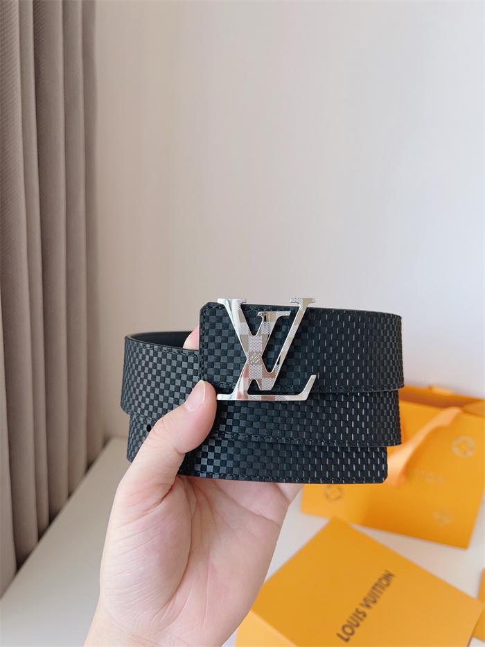 LOUIS VUITTON 루이비통 남성용 벨트 4.0CM 2024/신상