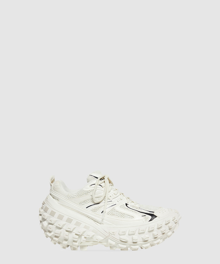 발렌시아가 디펜더 스니커즈 685611