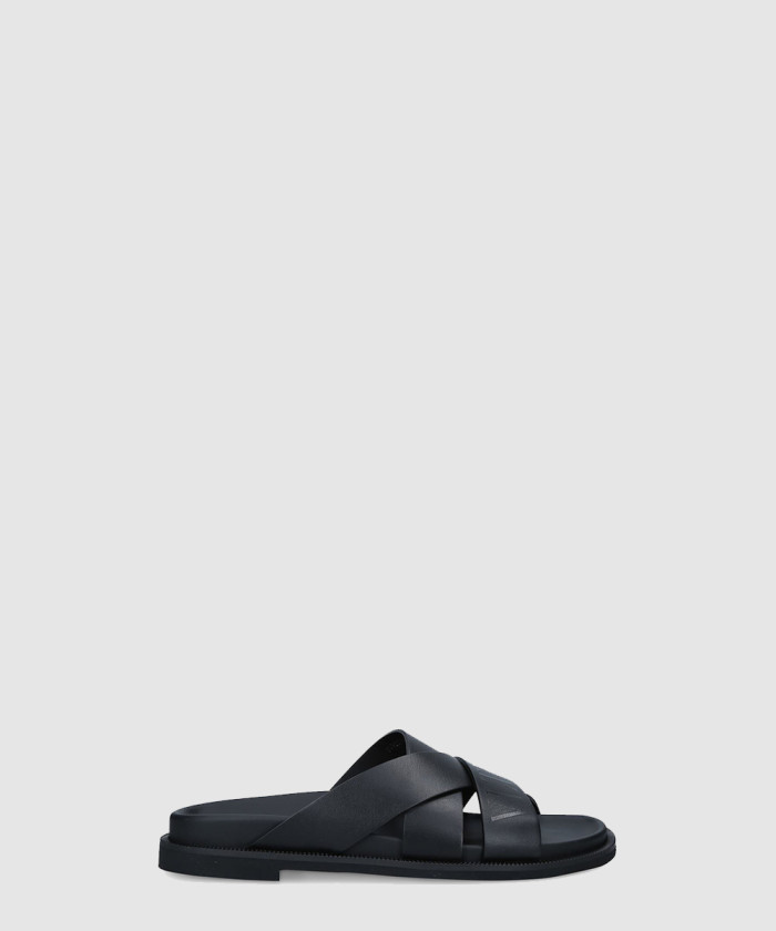 발렌티노 크로스 스트랩 샌들