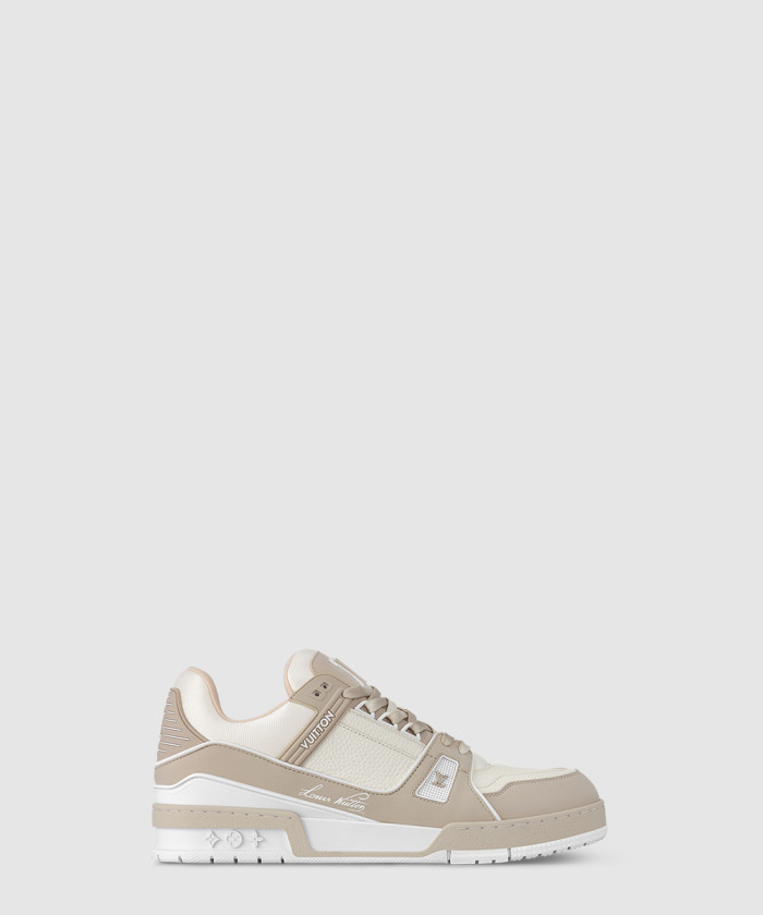 루이비통 트레이너 스니커즈 1ADHD3