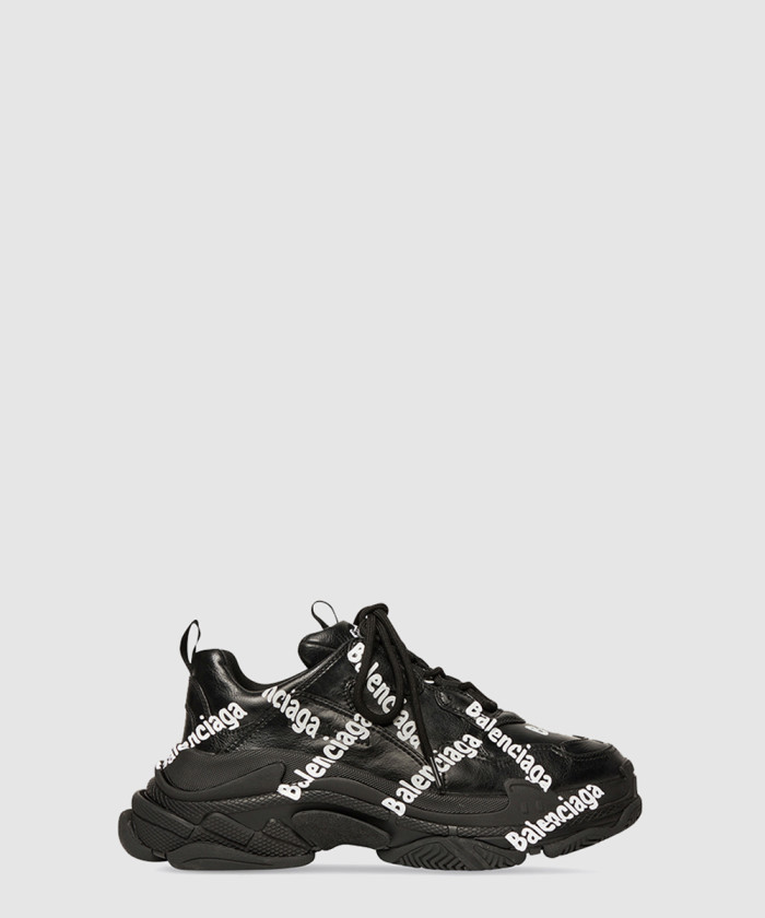 발렌시아가 트리플 S 로고타입 스니커즈 524039