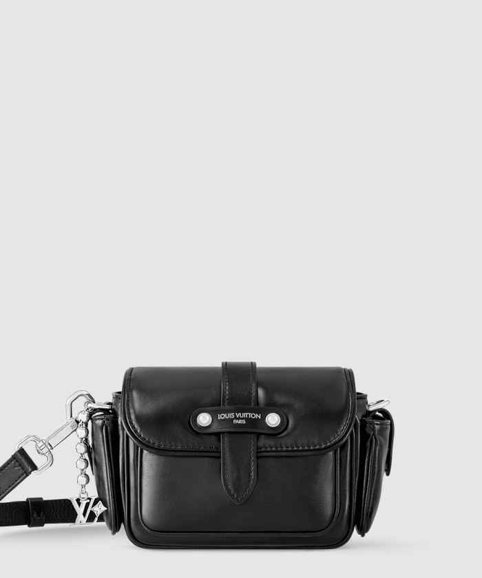 루이비통 카고 웨어러블 지갑 M13989