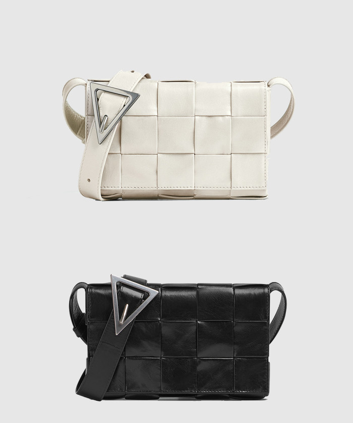 보테가베네타 스몰 카세트 717587