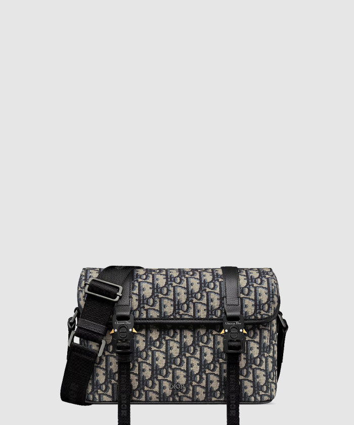 디올 Hit the Road 플랩 스트랩백 1ESPO